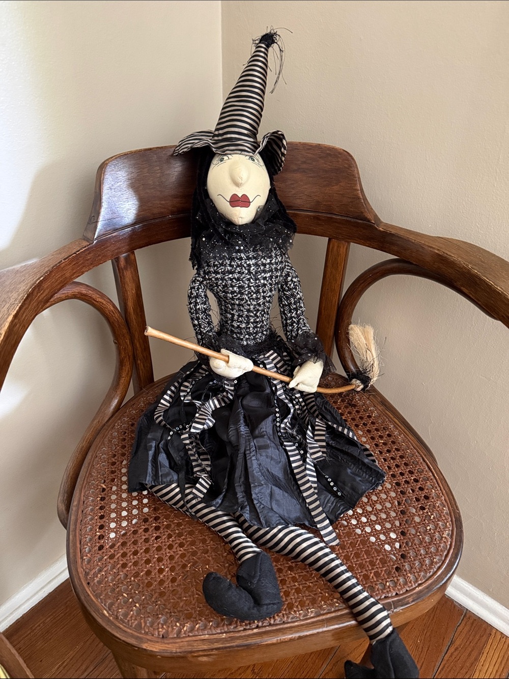 ✨Amazing Stuffed Witch